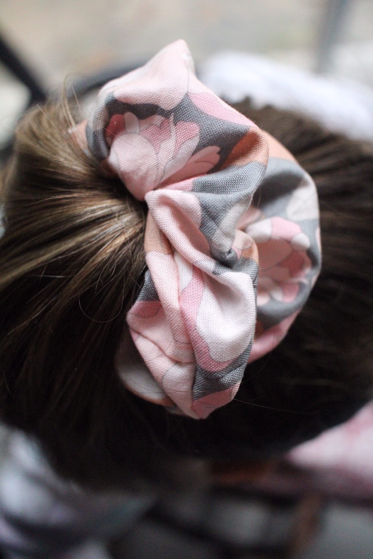 Boho Floral Zipper Scrunchie