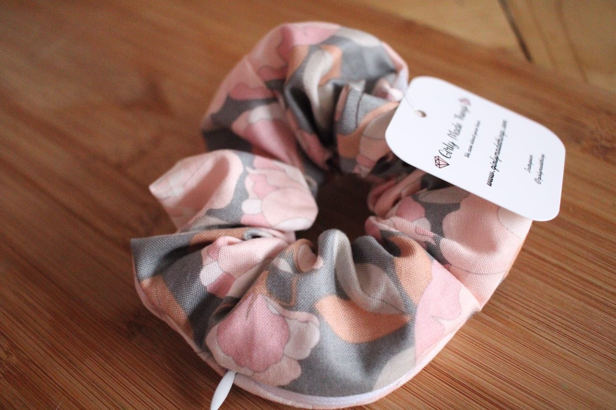 Boho Floral Zipper Scrunchie